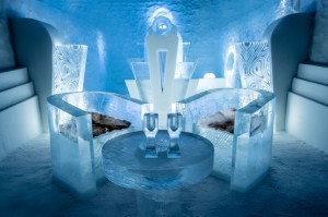 small deluxe-suite-once -upon-a-time-icehotel-2017